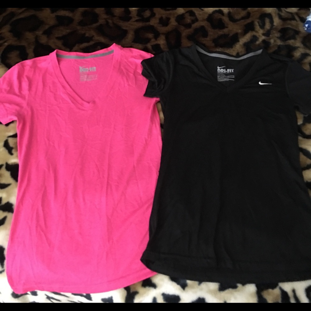 Nike work our top